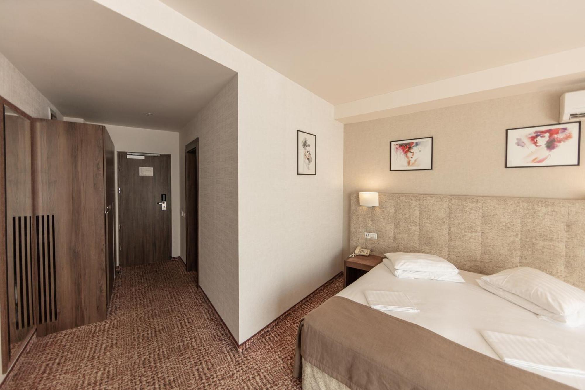 Grand Hotel Belvedere Brasov Exterior photo
